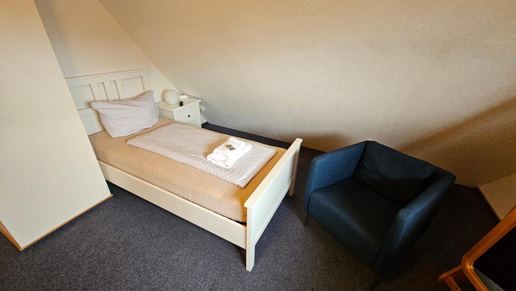 Hotel Dorfkrug Buesum - Guenstige Altbauzimmer Am Oland Cameră foto