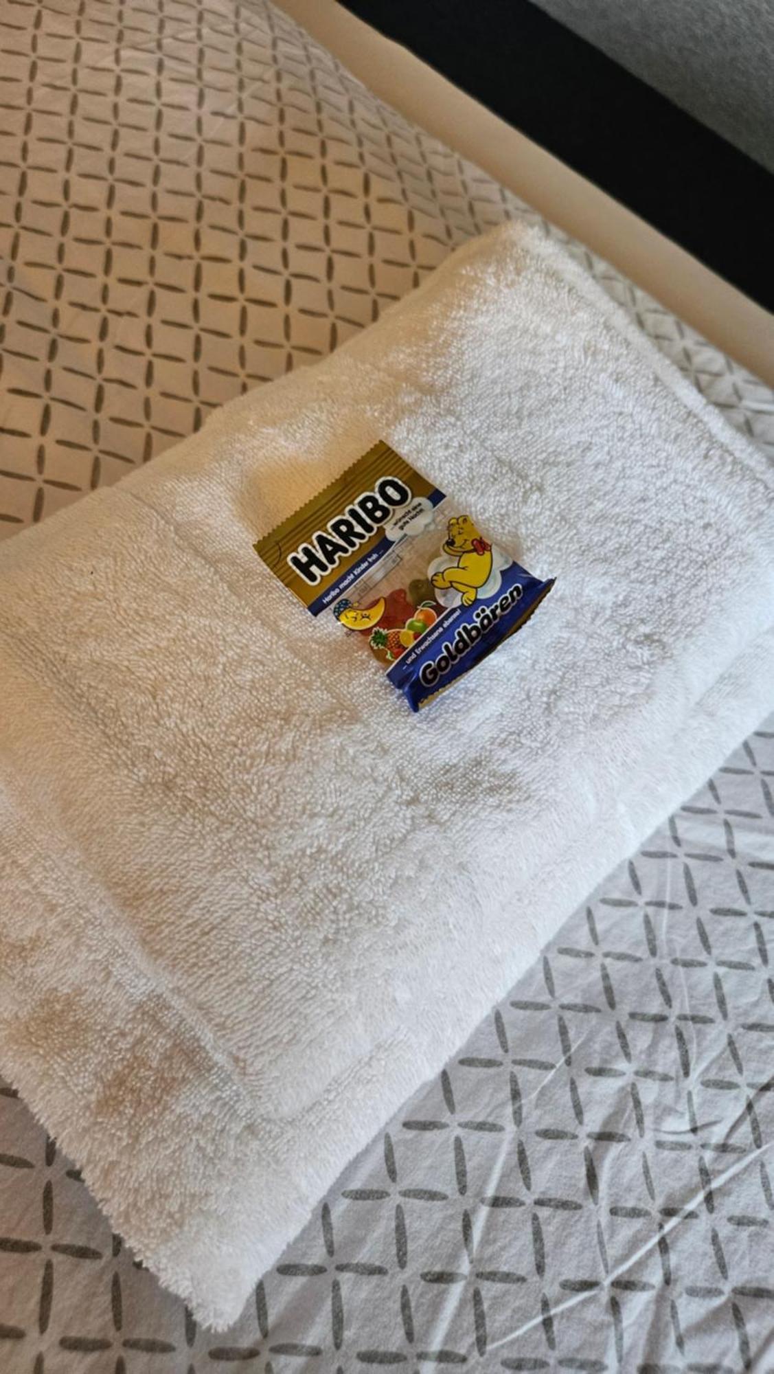 Hotel Dorfkrug Buesum - Guenstige Altbauzimmer Am Oland Cameră foto